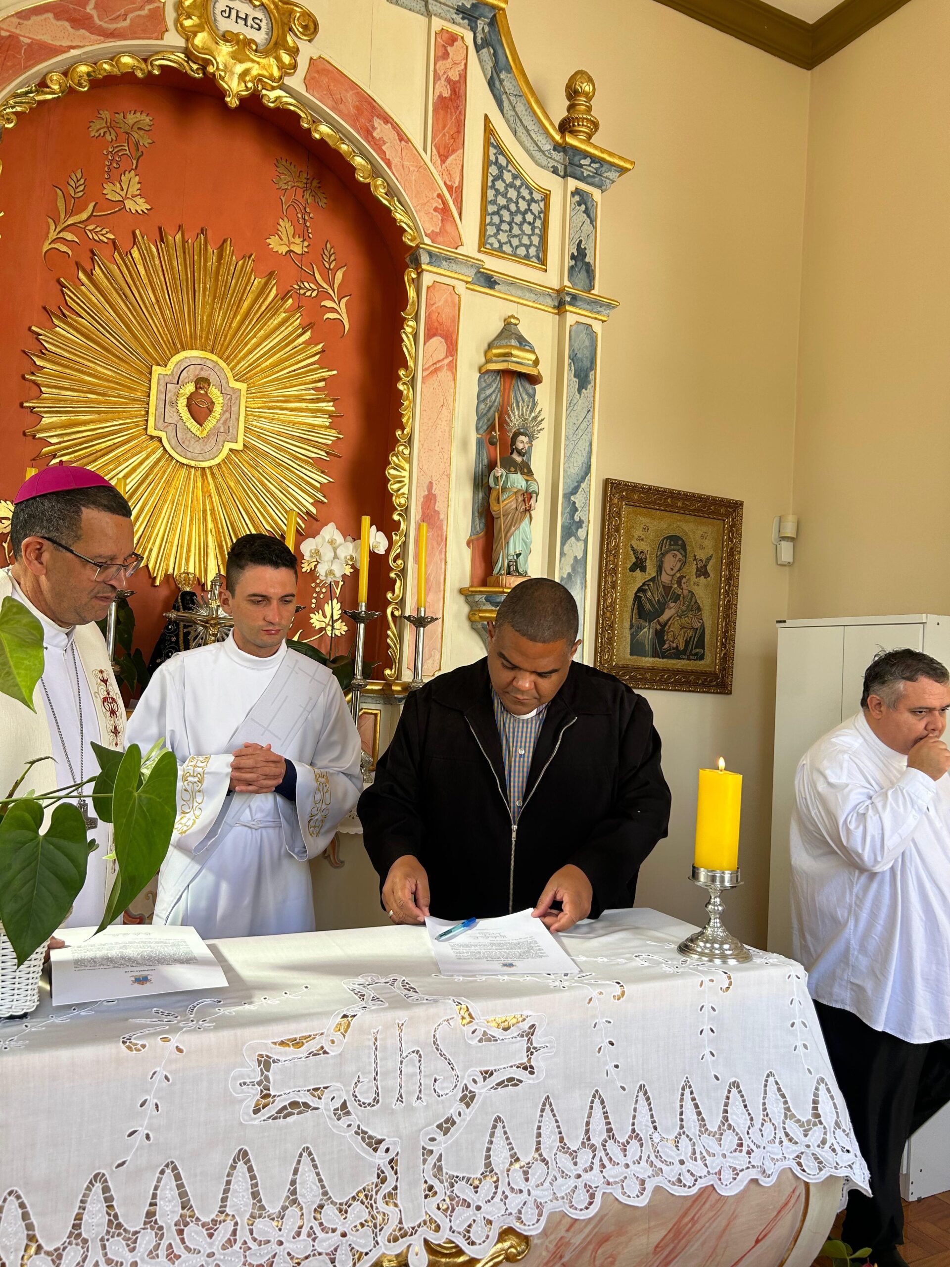 2098f35a-bd3e-4228-ad5b-a03af175cfec