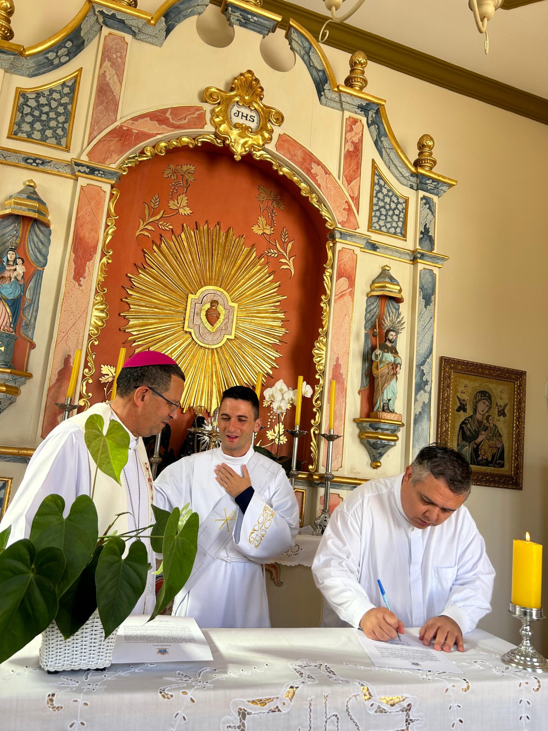 454b40fa-2328-434e-af43-fdf1c4799822