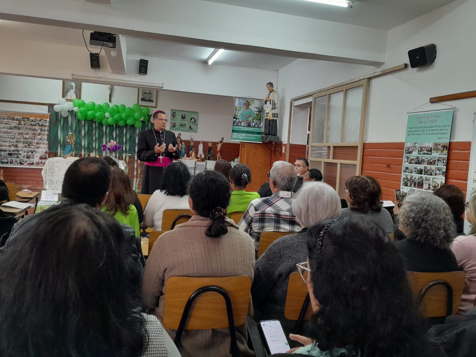 174ce690-6525-42aa-b5b7-8822a1caa453