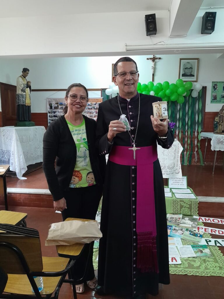 21f41800-3628-4033-ae1d-125bb35dd40b