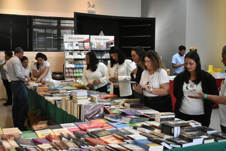 25c582cc-df27-4977-b40f-30a7101710bb