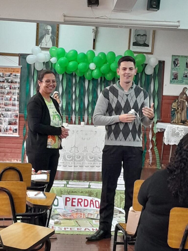 652e14c8-64c6-4056-bef3-ef7d1e2af936