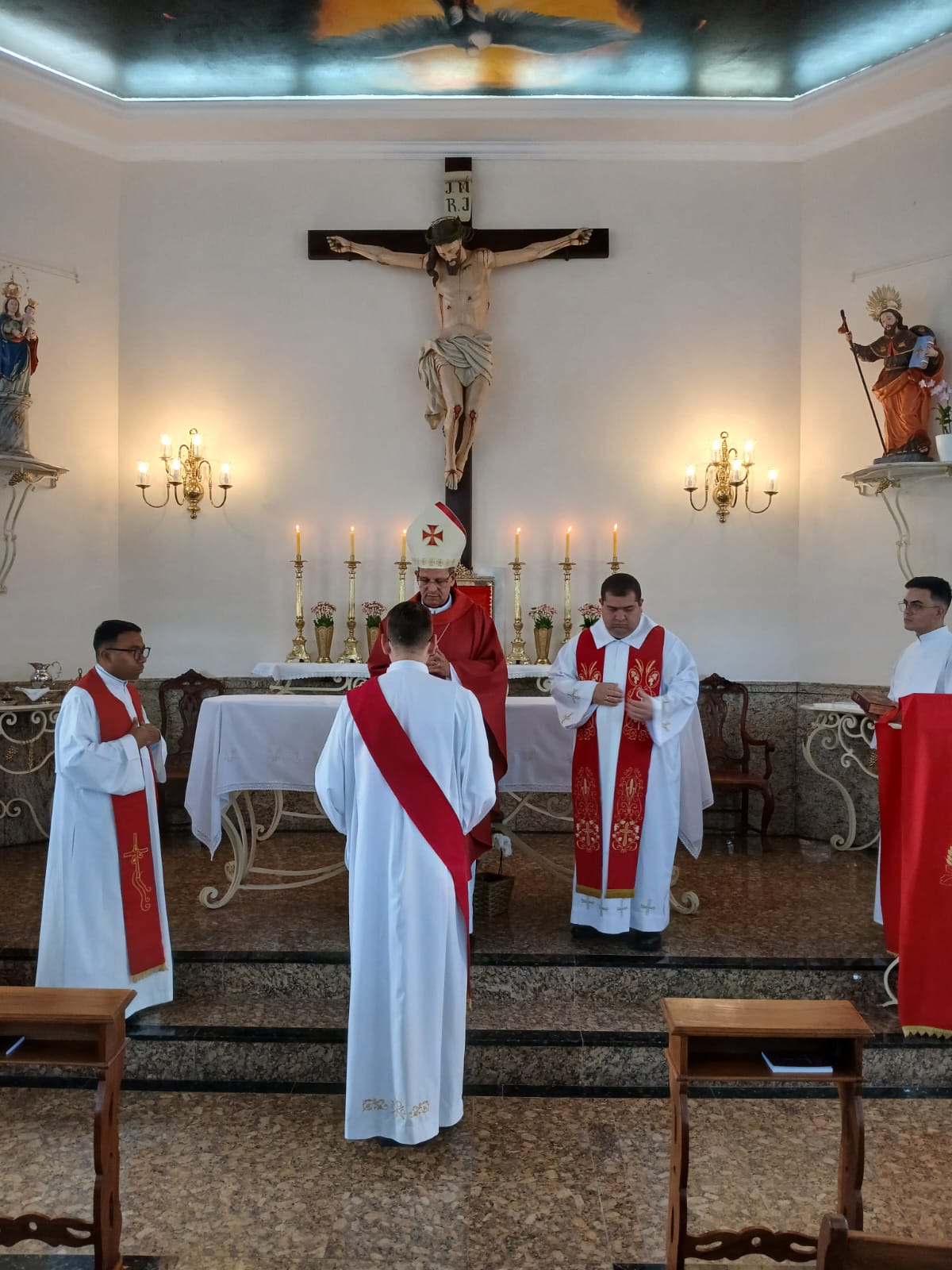 e6148714-98e4-4164-b679-bdfafaf7d285