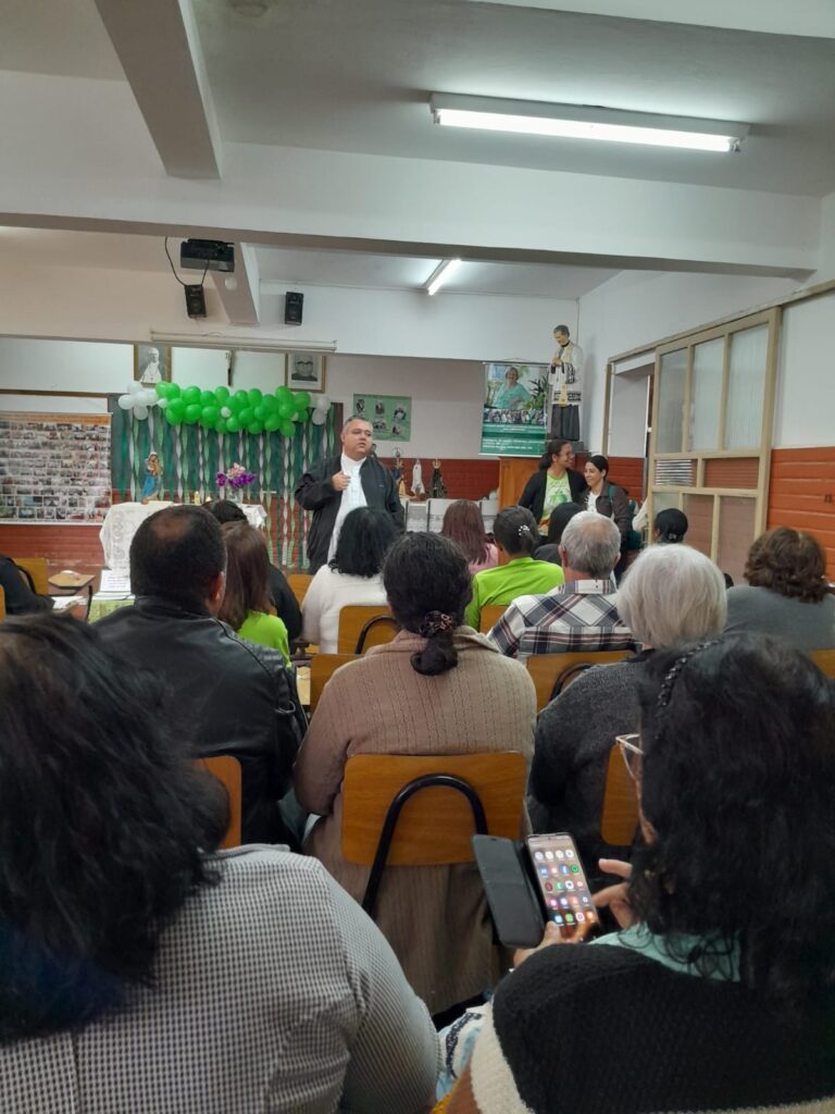 f9dad7b4-af74-48a8-815c-5f1a36f94c5c