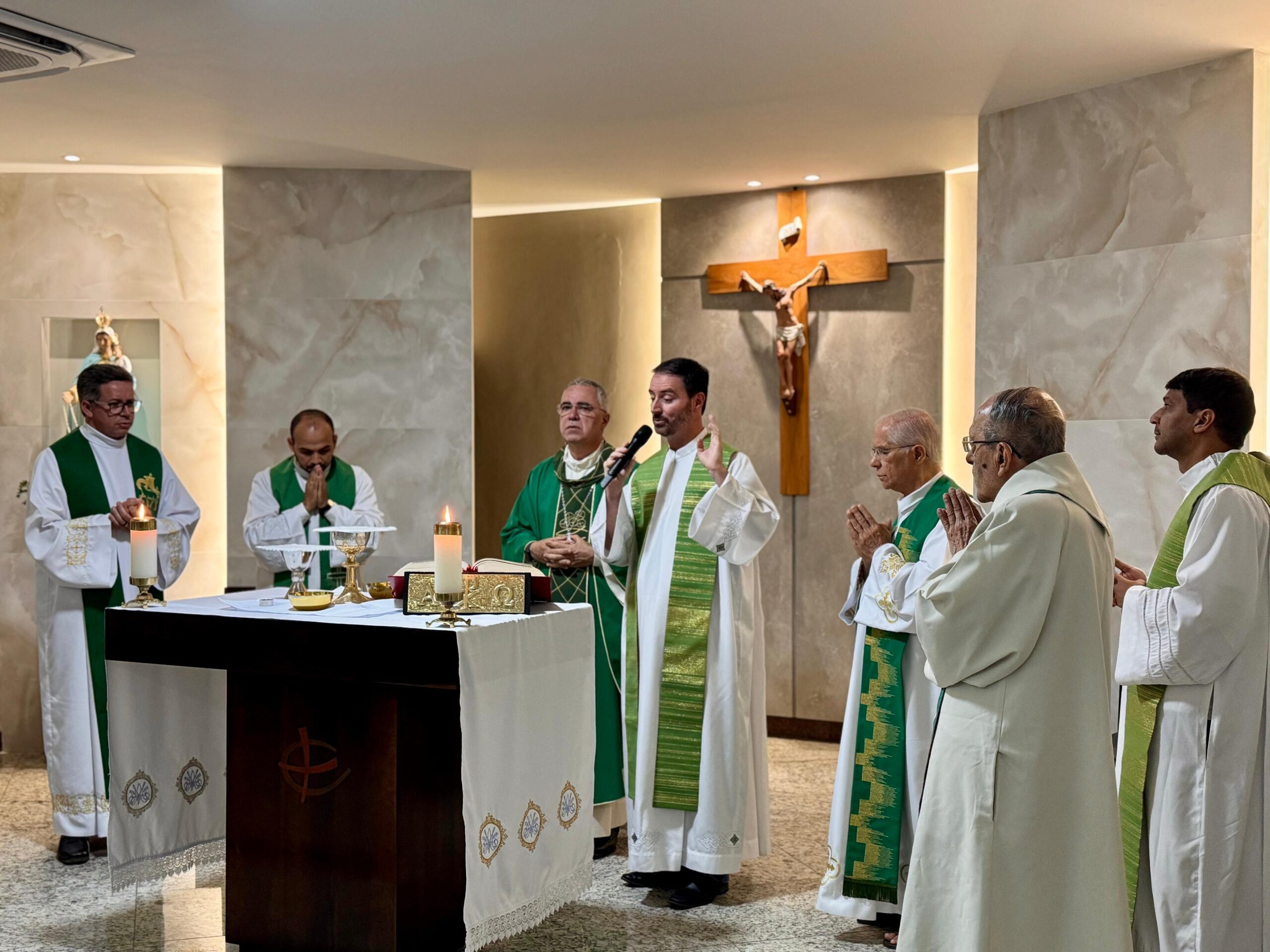 b8c9377c-12e2-4d8f-b0ee-75abacd4f55c