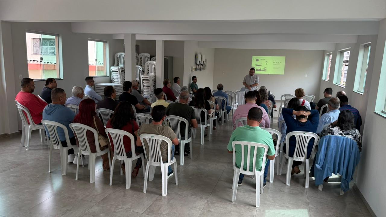 f8d8dd46-a100-4f18-8147-c9f898f25fb1